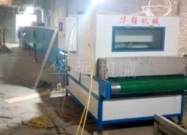 全主動噴漆機(jī)