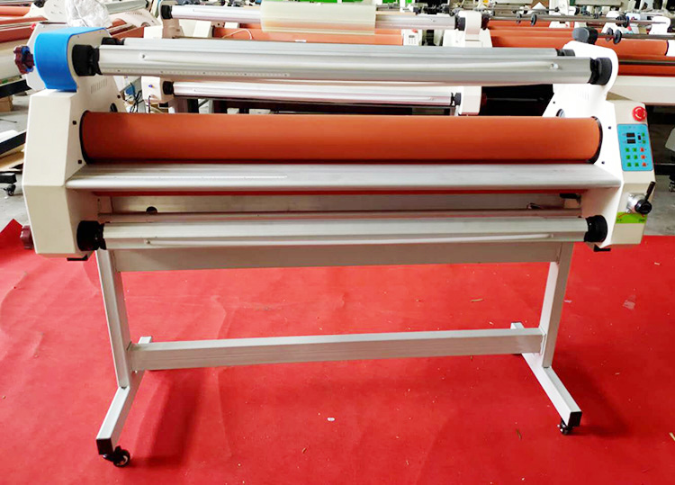 新款1350型熱裱覆膜機